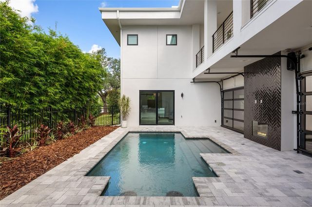 2015 N PARK AVENUE, Winter Park, FL 32789