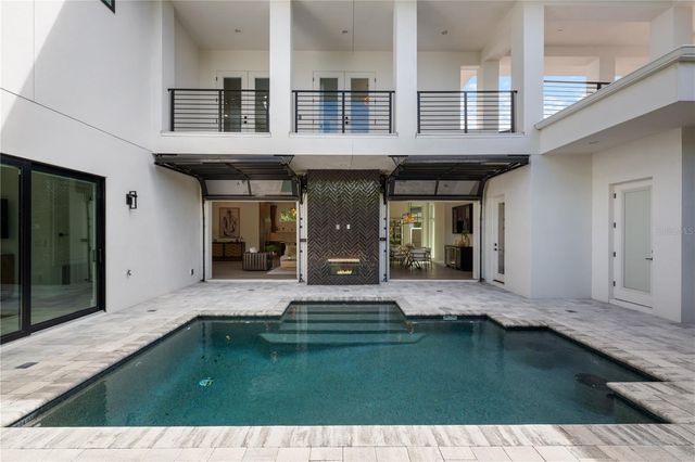 2015 N PARK AVENUE, Winter Park, FL 32789