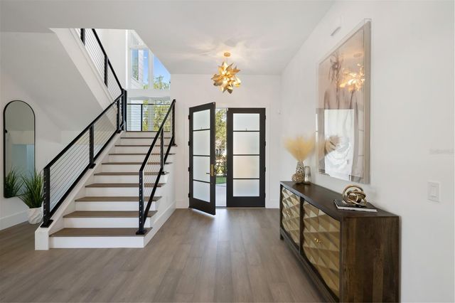 2015 N PARK AVENUE, Winter Park, FL 32789