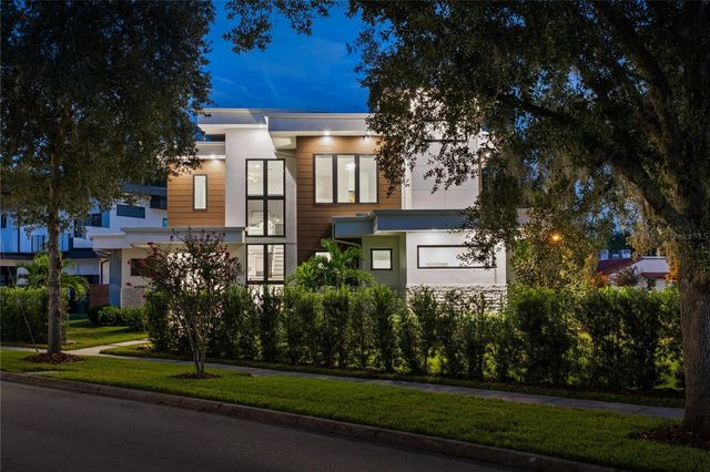 2015 N PARK AVENUE, Winter Park, FL 32789