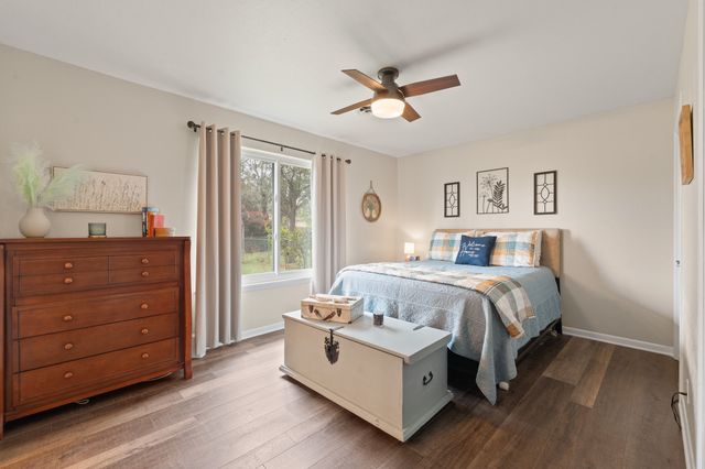 1001 Princeton Place, Cleburne, TX 76033