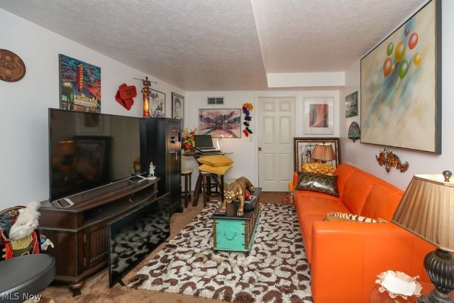 908 Bristol Lane, Streetsboro, OH 44241