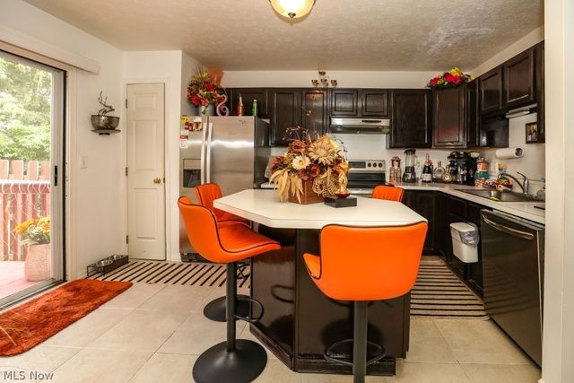 908 Bristol Lane, Streetsboro, OH 44241