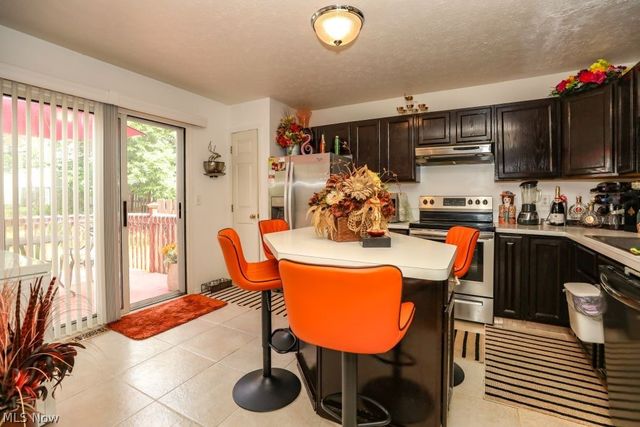 908 Bristol Lane, Streetsboro, OH 44241