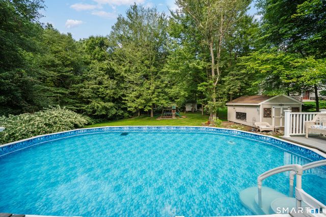 2 Quail Hollow Court, Beacon Falls, CT 06403