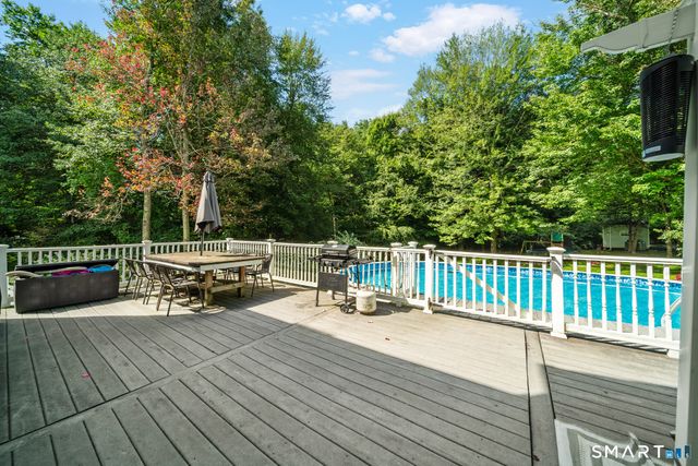 2 Quail Hollow Court, Beacon Falls, CT 06403