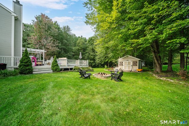 2 Quail Hollow Court, Beacon Falls, CT 06403