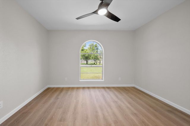 109 Woodland RD, Georgetown, TX 78628
