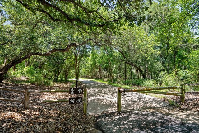 109 Woodland RD, Georgetown, TX 78628