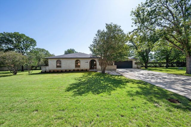 109 Woodland RD, Georgetown, TX 78628