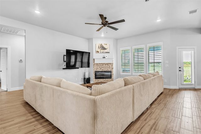 2820 Patrick Road, Waxahachie, TX 75167