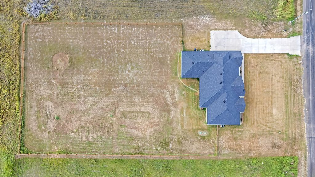 2820 Patrick Road, Waxahachie, TX 75167