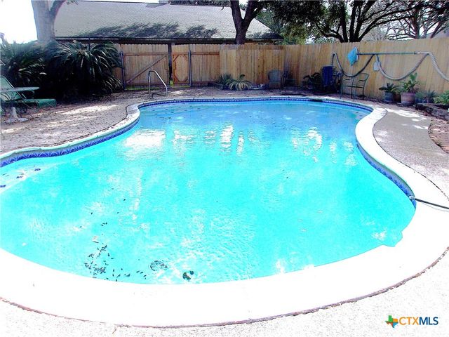 184 Russell Road, Victoria, TX 77904