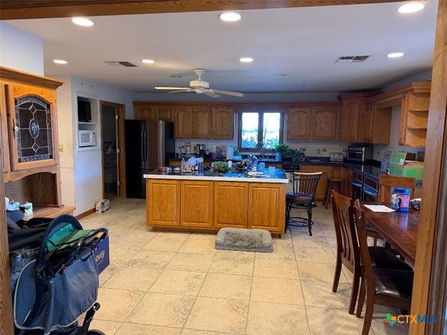 184 Russell Road, Victoria, TX 77904