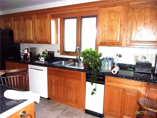 184 Russell Road, Victoria, TX 77904