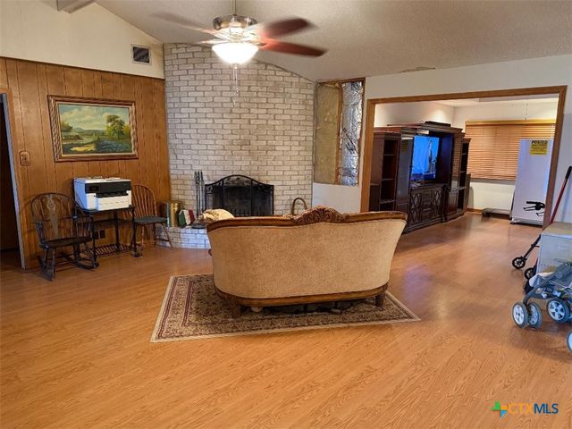 184 Russell Road, Victoria, TX 77904