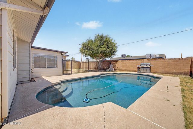 6536 W Turney Avenue, Phoenix, AZ 85033