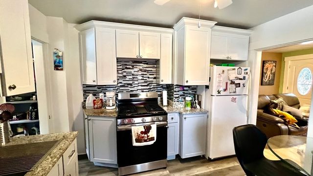 13 Berkley St, Fitchburg, MA 01420