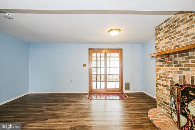 7882 BRIGHTON CT, Pasadena, MD 21122