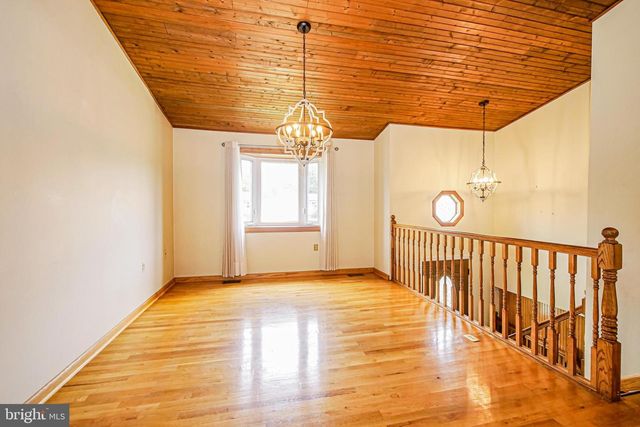 7882 BRIGHTON CT, Pasadena, MD 21122
