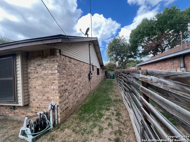 4402 SPIRAL CRK, San Antonio, TX 78238