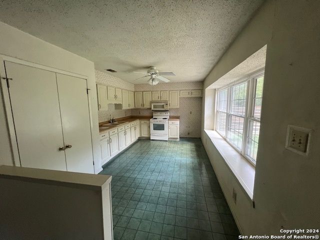 4402 SPIRAL CRK, San Antonio, TX 78238