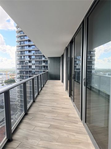 801 S Miami Ave 2002, Miami, FL 33130