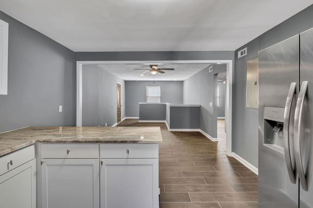 8117 Bonnafair Dr, Hermitage, TN 37076