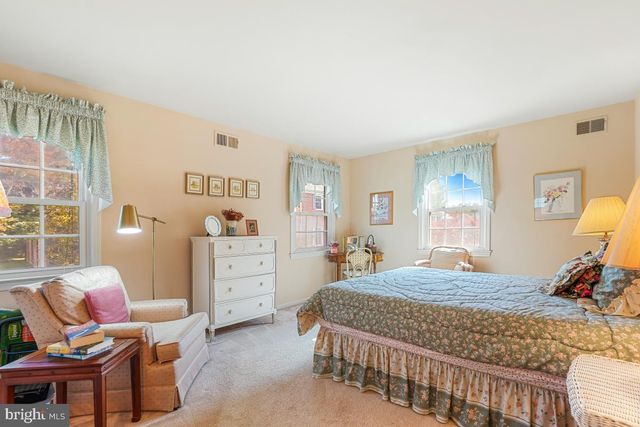 10336 DEMOCRACY LN, Potomac, MD 20854