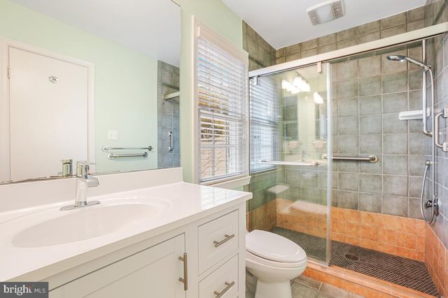 10336 DEMOCRACY LN, Potomac, MD 20854