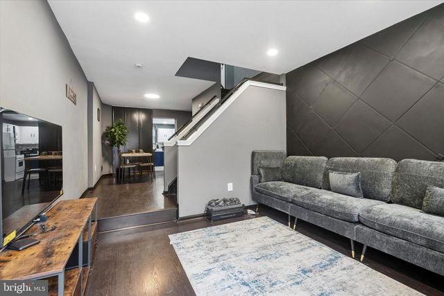 521 HOFFMAN ST, Philadelphia, PA 19148