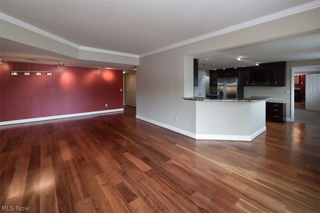 19000 Lake Road 2315, Rocky River, OH 44116