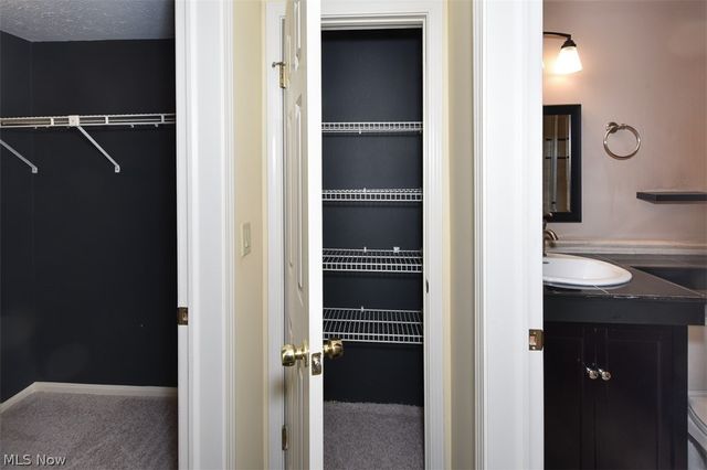 19000 Lake Road 2315, Rocky River, OH 44116