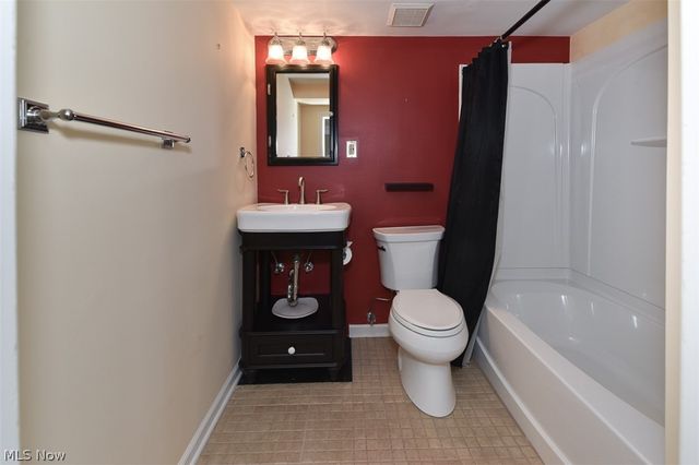 19000 Lake Road 2315, Rocky River, OH 44116