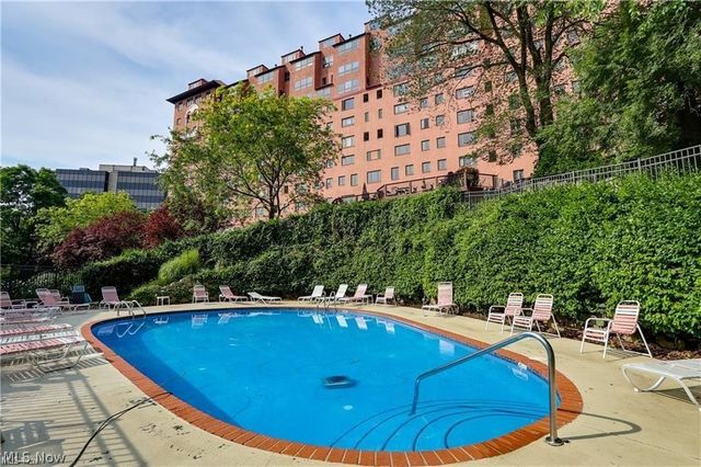 19000 Lake Road 2315, Rocky River, OH 44116