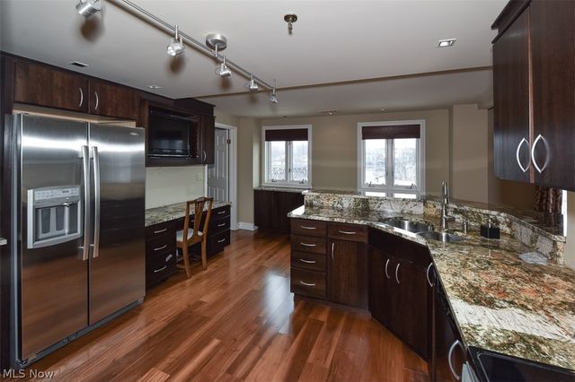 19000 Lake Road 2315, Rocky River, OH 44116