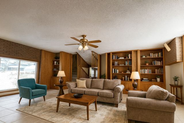 711 E 11th Street N, Newton, IA 50208