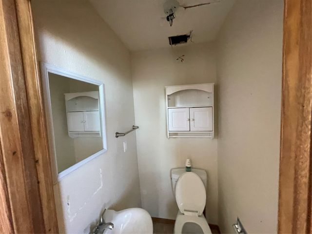 711 E 11th Street N, Newton, IA 50208