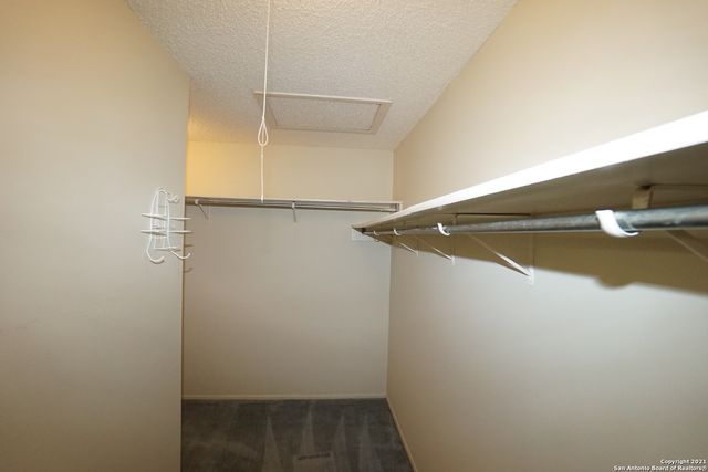 811 MEADOW SCAPE, Converse, TX 78109