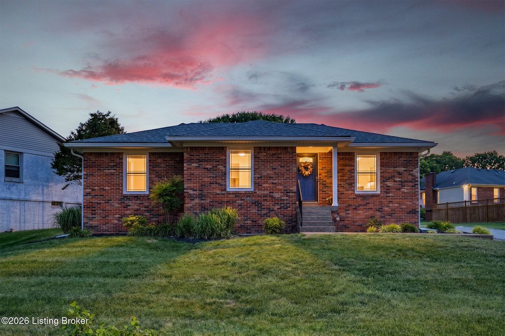 2809 Jomarie Ct, Louisville, KY 40220
