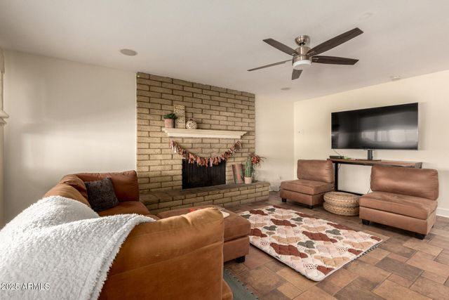 1112 E WESTCHESTER Drive, Tempe, AZ 85283