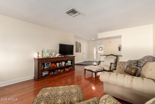 1112 E WESTCHESTER Drive, Tempe, AZ 85283