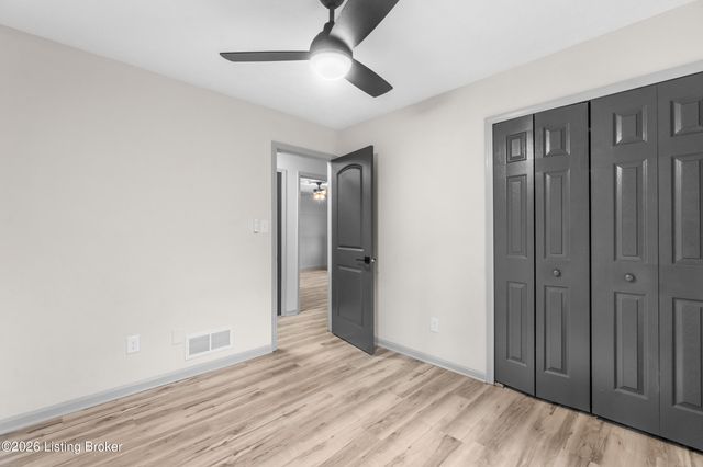 7002 Green Spring Dr, Louisville, KY 40241