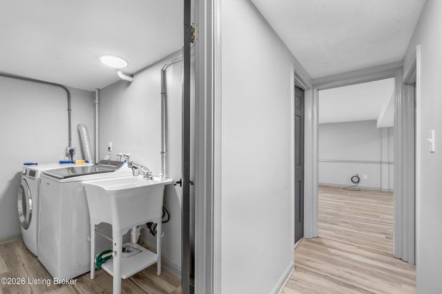 7002 Green Spring Dr, Louisville, KY 40241