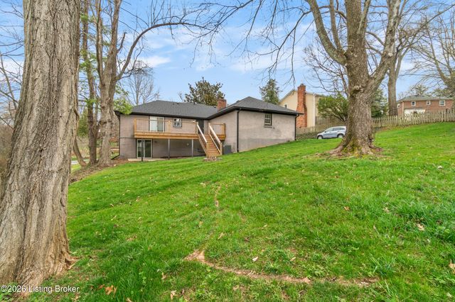 7002 Green Spring Dr, Louisville, KY 40241