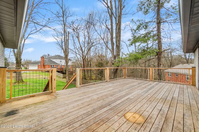 7002 Green Spring Dr, Louisville, KY 40241