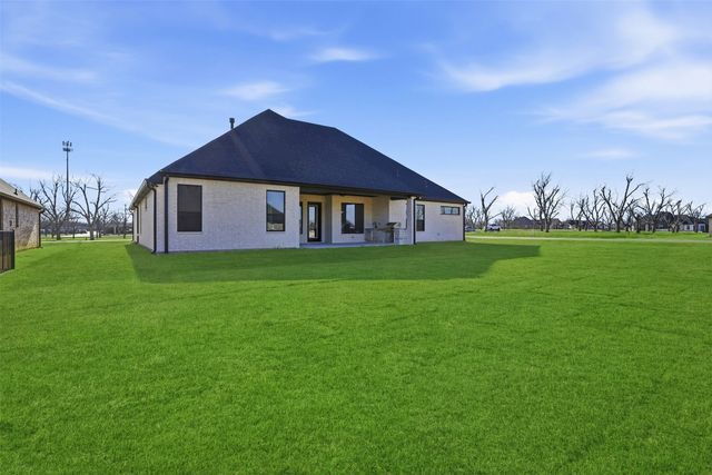 1101 Tremont Lane, Granbury, TX 76049