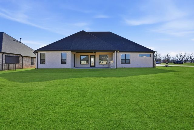 1101 Tremont Lane, Granbury, TX 76049