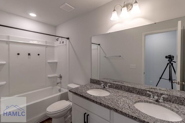 147 Enclave Way NE, Ludowici, GA 31316
