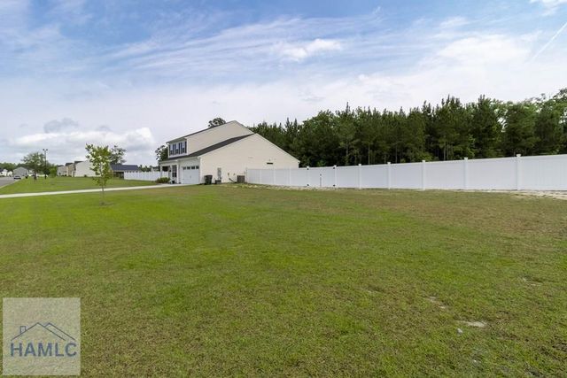 147 Enclave Way NE, Ludowici, GA 31316